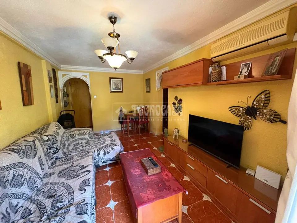 Piso en venta en Carretera De Cádiz en Girón - Las Delicias en Málaga