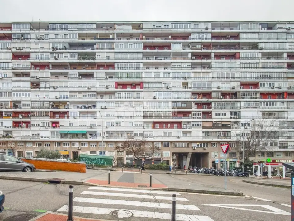 Piso en venta en Ciudad Lineal en Concepción en Madrid
