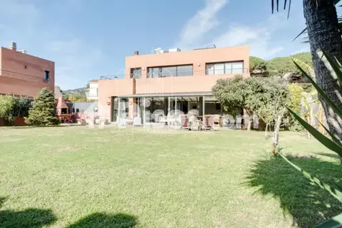 Casa en Escola