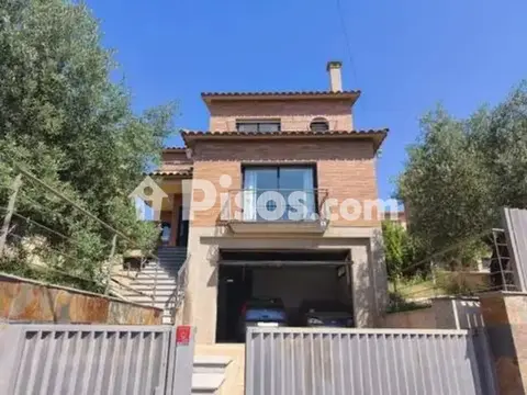 Chalet en Abrera
