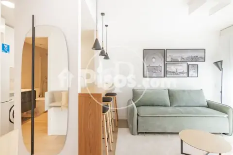 Apartamento en Virgen del Cortijo-Manoteras